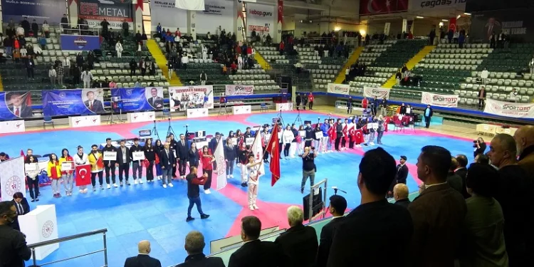 Muğla’da Büyükler Türkiye Taekwondo Şampiyonası başladı