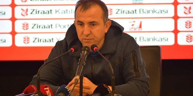 Kayserispor Teknik Direktörü Recep Uçar: “Saçma sapan geçişten yediğimiz bir golle maçı kaybettik”