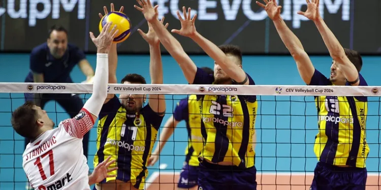 Fenerbahçe, CEV Cup’ta 4’lü finallere yükseldi