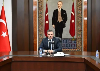 Isparta Valisi Aydın Baruş: “Isparta 32 Spor’un başarısı Isparta’nın başarısı demek “