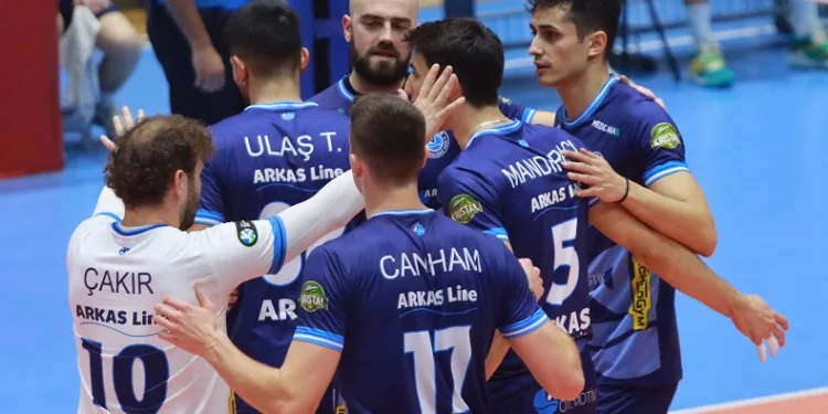 Arkas Spor’un konuğu lider Halkbank