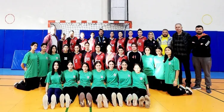 Kepez Belediyesi Spor Kulübü Kadın Hentbol Takımı, play off bileti aldı