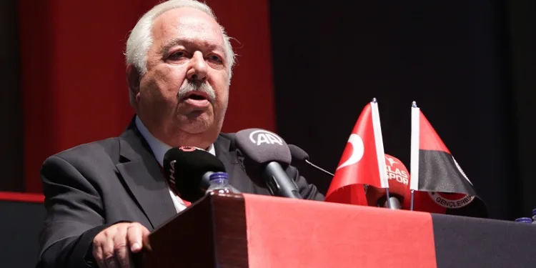 Gençlerbirliği Başkanı Niyazi Akdaş görevi bıraktı