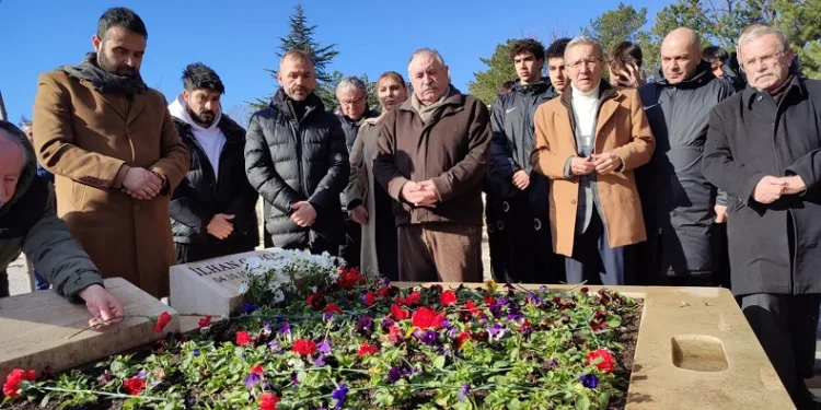İlhan Cavcav ölümünün 7. senesinde kabri başında anıldı