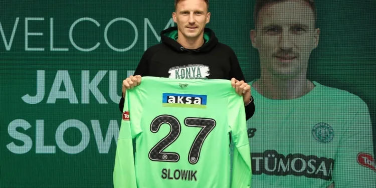 Kaleci Jakub Slowik Konyaspor’da