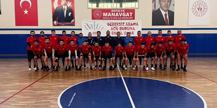 İşitme Engelliler Futsal A Milli Erkek Takımı, Kış Oyunlarına Antalya’da hazırlanıyor
