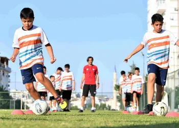 Konyaaltı’nda kış spor kursları başlıyor