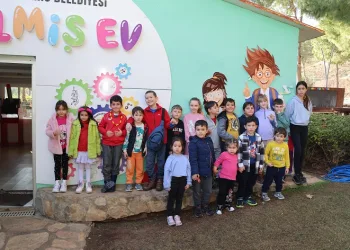 Marmaris’te bilim parkında tatil şenliği
