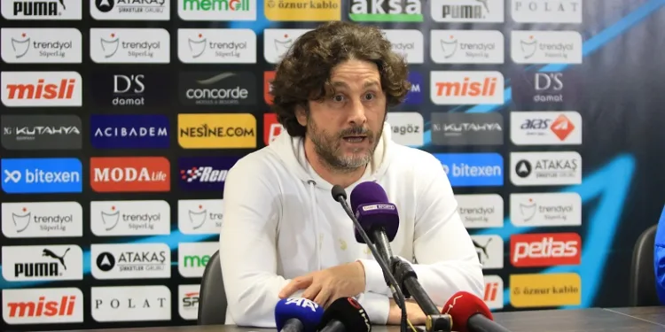 Alanyaspor Teknik Direktörü Fatih Tekke: “Galibiyeti hak eden bir Alanyaspor vardı”