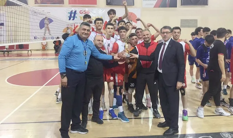 Voleybol Genç Erkekler Kayseri Şampiyonu Elit Voleybol oldu