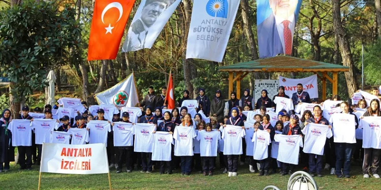 İzciler Gençlik Kampı’nda buluştu