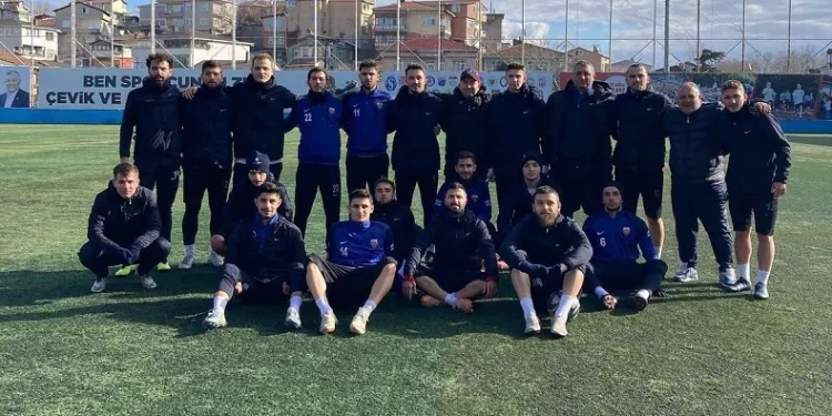 Sarıyer Yenimahalle, 5 futbolcuyu kadrosuna kattı
