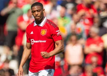 Manchester United’da Anthony Martial, yaklaşık 10 hafta sahalardan uzak kalacak