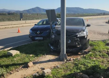 Hatay’da trafik kazası: 2 yaralı