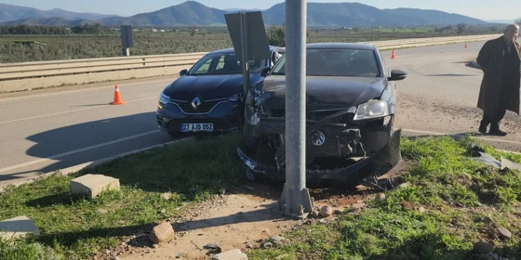 Hatay’da trafik kazası: 2 yaralı