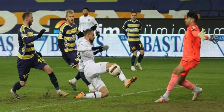 Trendyol Süper Lig: MKE Ankaragücü: 2 – Fatih Karagümrük: 0