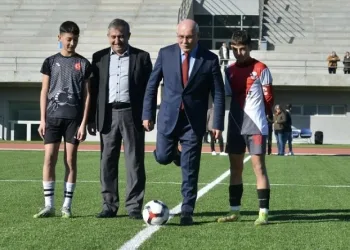 Uşak Üniversitesi spor tesislerini Uşaklıların hizmetine sundu