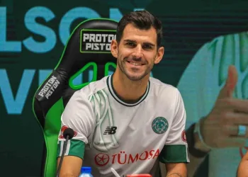 Konyaspor’da Nelson Oliveira ile yollar ayrıldı