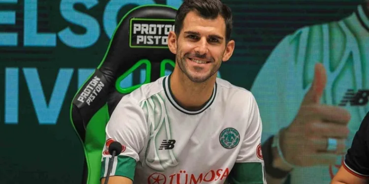Konyaspor’da Nelson Oliveira ile yollar ayrıldı