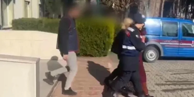 41 ayrı suç kaydı bulunan kadın jandarma ekipleri tarafından yakalandı