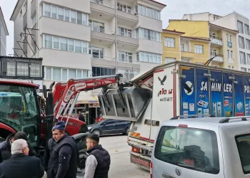 Çorum’da bir acayip trafik kazası