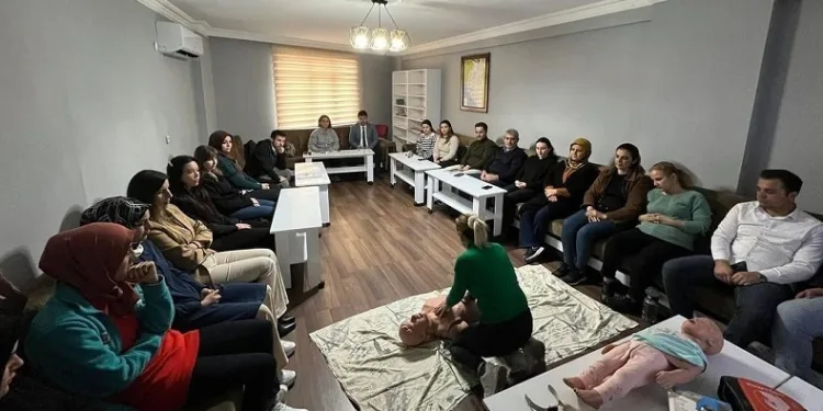 Vefa’ya ilk yardım eğitimi