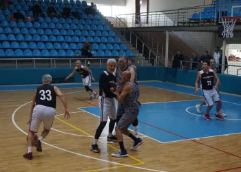 Edirne’de ‘Uluslararası Veteran Basketbol Turnuvası’ başladı