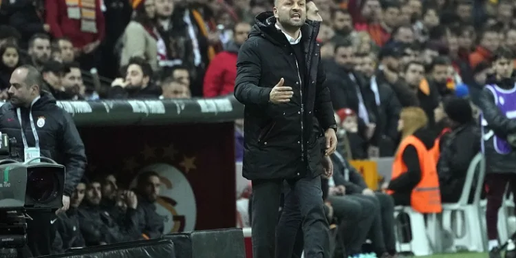 İstanbulspor Teknik Direktörü Osman Zeki Korkmaz: “En azından puanla ayrılmayı hak etiğimizi düşünüyorum”