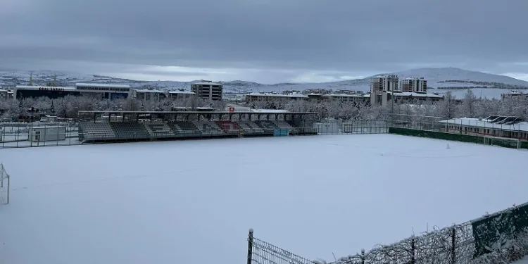 Elazığ amatörüne kar engeli