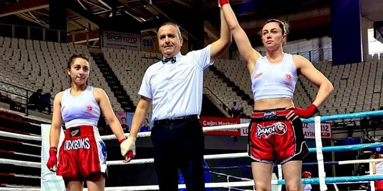 Kick Boksta Elazığ rüzgarı