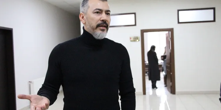 Boluspor’un kapısına icra memurları dayandı, Başkan Abak küplere bindi