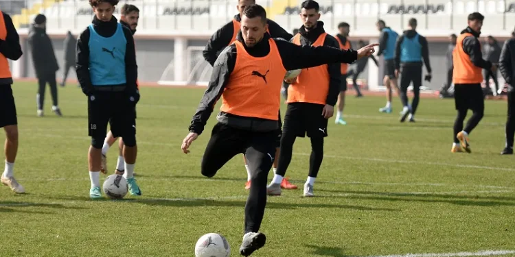 Manisa FK, Erzurum FK hazırlıklarını tamamladı