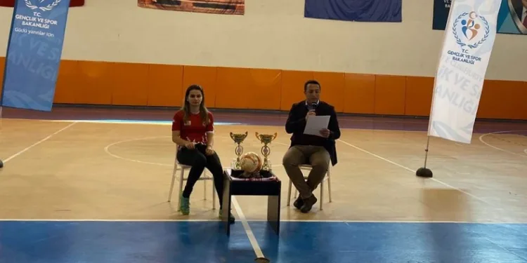 Olimpiyat şampiyonu tecrübelerini aktardı