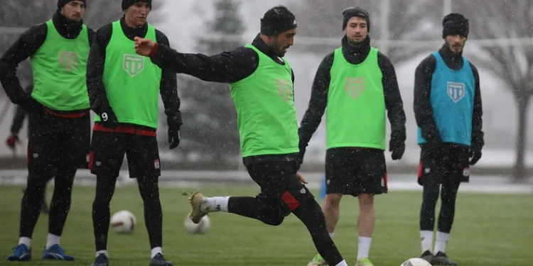 Sivasspor’da Beşiktaş maçı hazırlıkları başladı