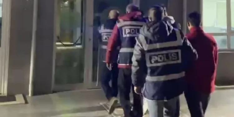 Motosiklet çalan 3 kişi yakalandı