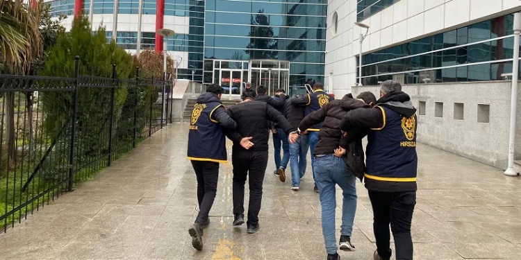 Adıyaman’da hırsızlık şüphelisi 4 kişi tutuklandı