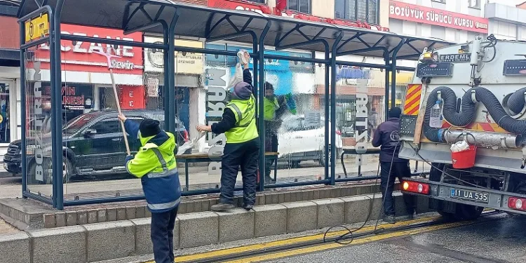 BOZTRAM İstasyonlarında temizlik çalışmaları