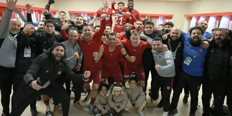 Sivasspor’dan galibiyet pozu
