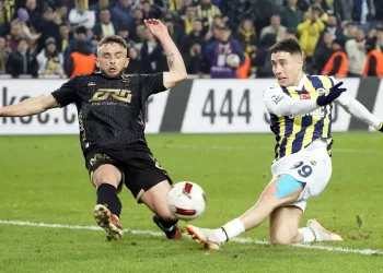 Fenerbahçe 100 golü geçti