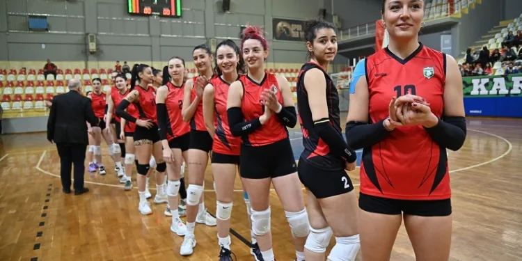 Manavgat’ın Sultanları play-off’ta
