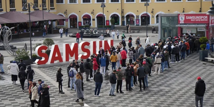 Samsunspor – Galatasaray maçının biletlerine yoğun ilgi