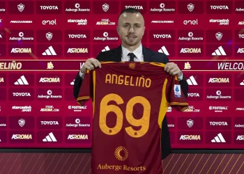 Angelino, Roma’ya imza attı