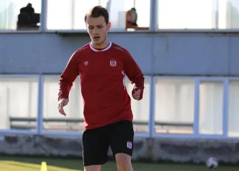 Sivasspor’da Abdulkadir Parmak ile yollar ayrıldı