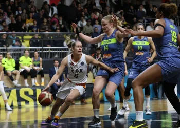 FIBA Kadınlar Avrupa Ligi: Çukurova Basketbol: 56 – USK Prag : 77