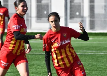 Zeynep Bilir hat-trick yaptı, 11 maçta 15 gol attı