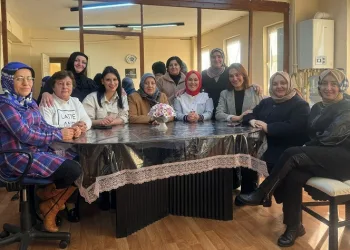 Ak kadınlardan Elden Ele Derneği’ne ziyaret