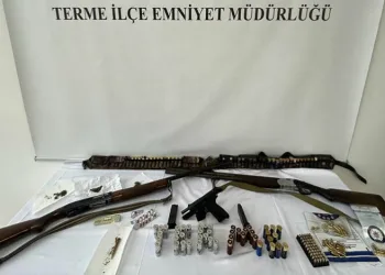 Silah ve uyuşturucu operasyonu: 2 gözaltı
