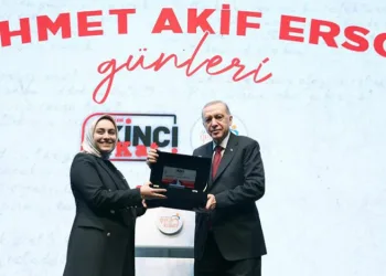 Feyzanur Bursa’nın gururu oldu