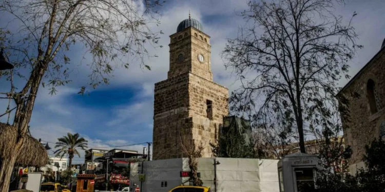Saat kulesi ‘saatine’ kavuşuyor