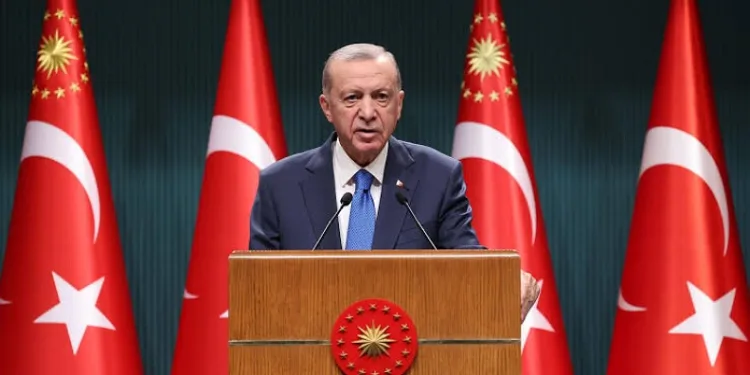 Erdoğan’dan emeklilere ek zam müjdesi!